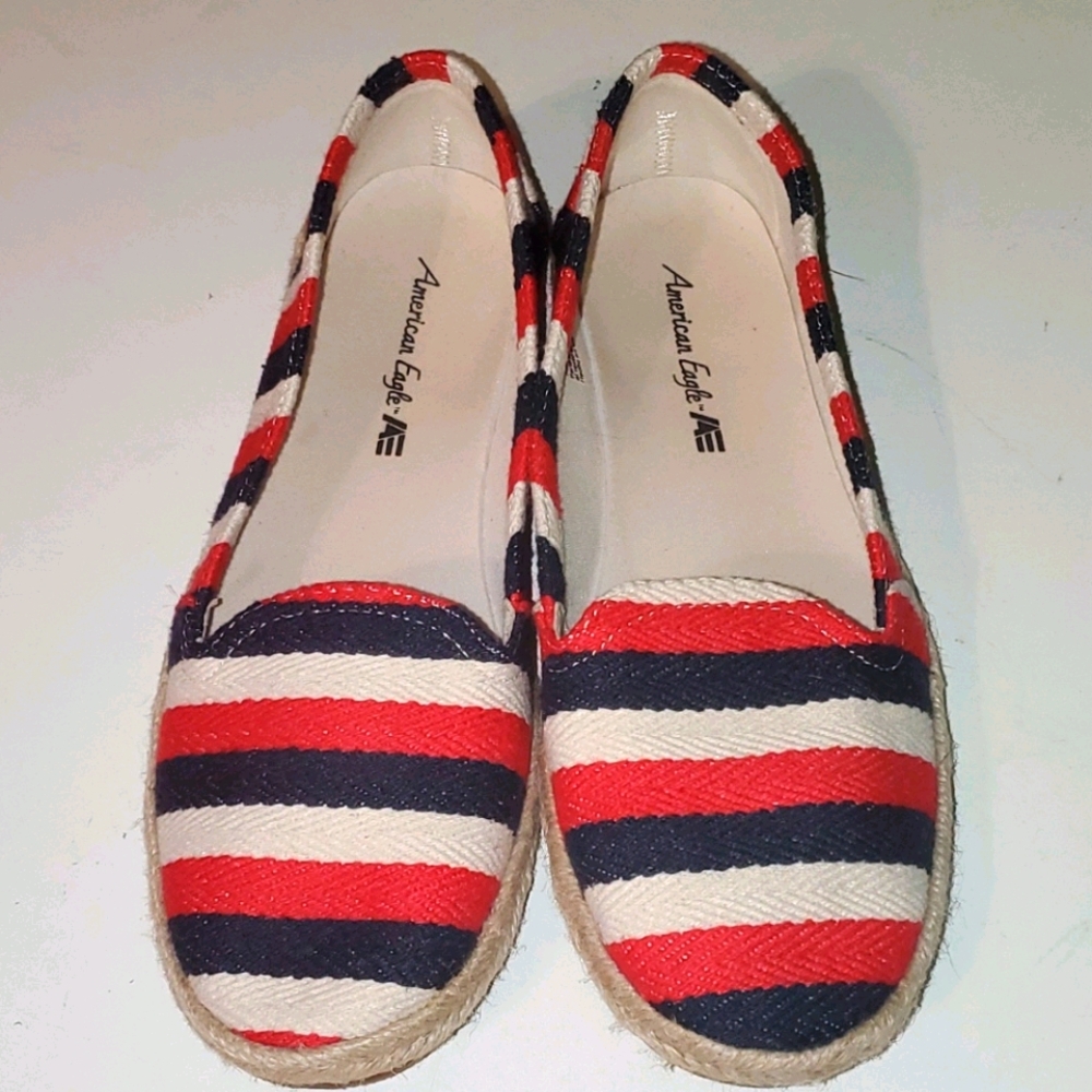 American Eagle women's 8 striped Red White & blue slip on canvas shoes